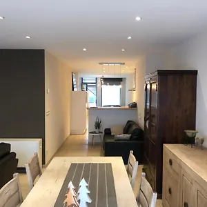 Apartment Deluxe With Shared Pool, Ostende